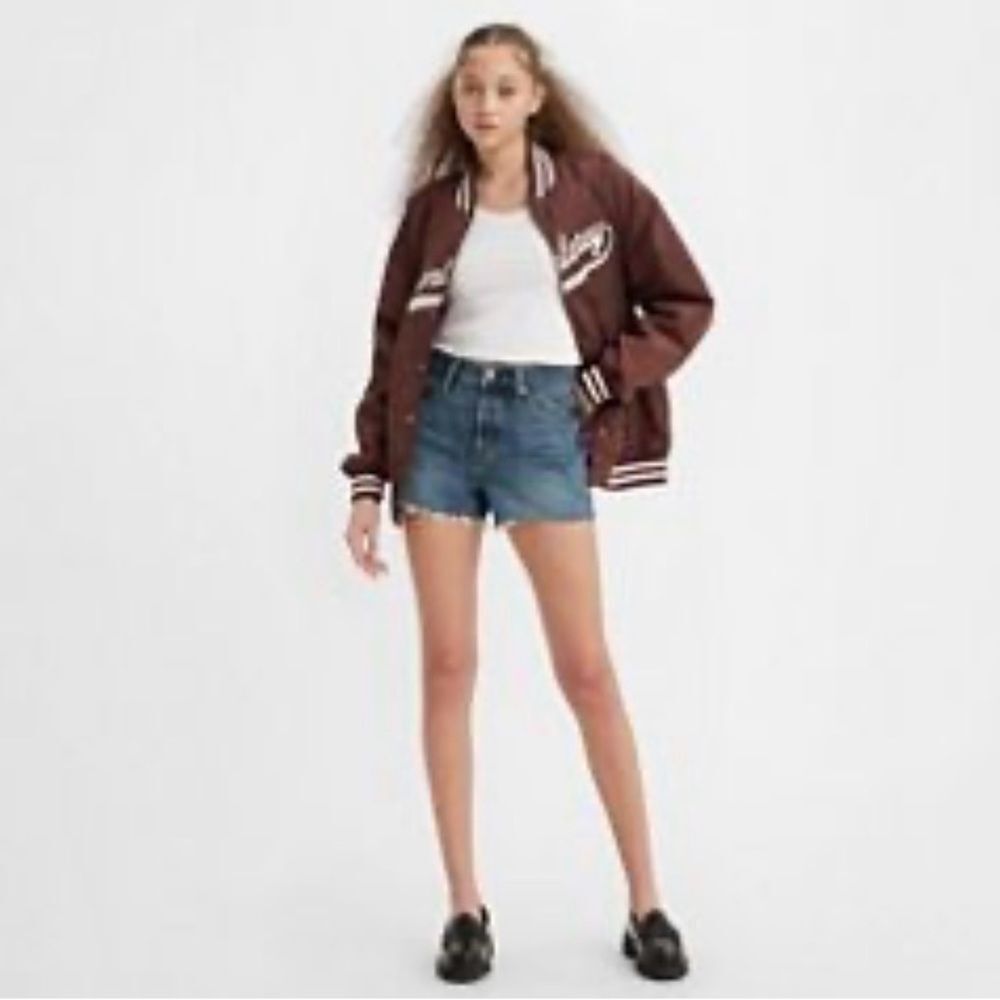 Levi’s 501 Button Fly Medium Wash Mid Rise Raw Frayed Hem Denim Jeans Shorts 29